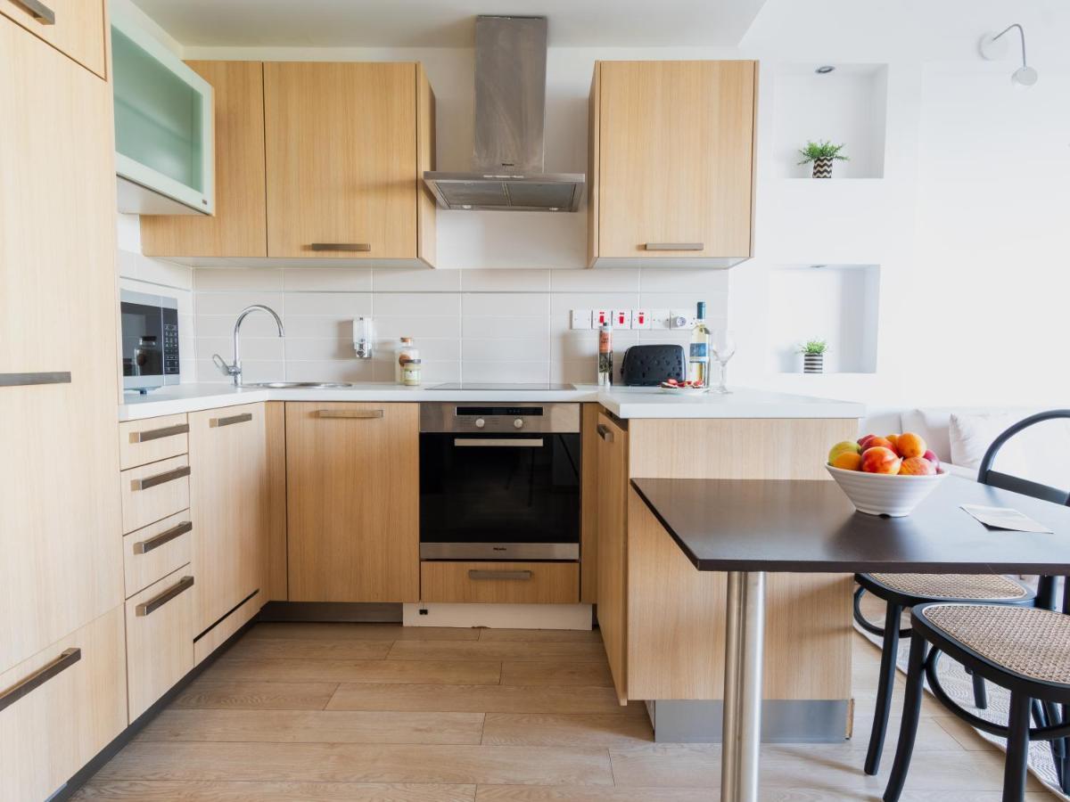 Sanders Ermitage On The Beach - Delightful 1-Bedroom Apartment With Sea View Limassol Exterior foto