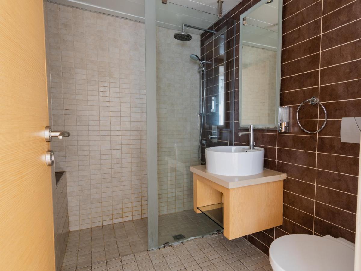 Sanders Ermitage On The Beach - Delightful 1-Bedroom Apartment With Sea View Limassol Exterior foto